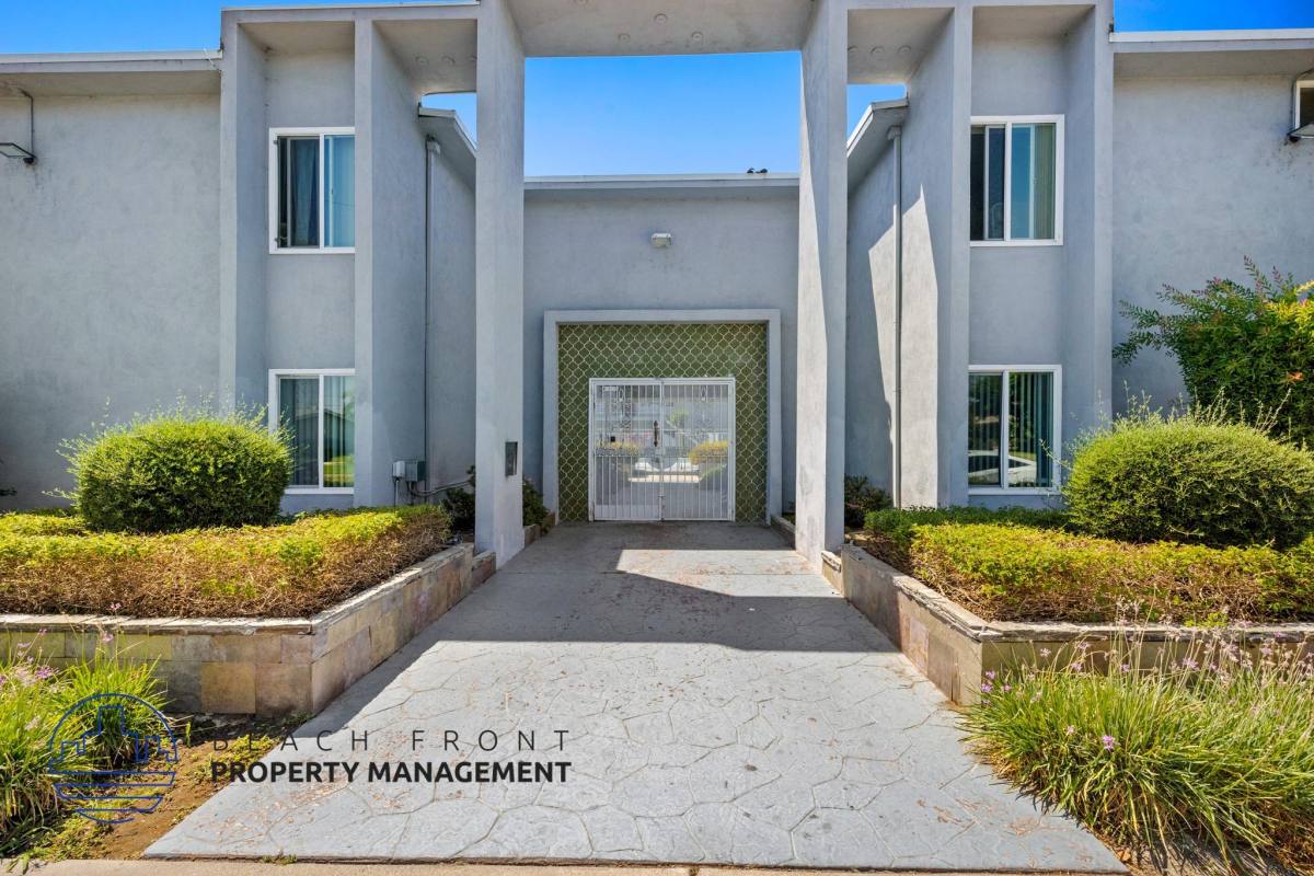 Apartment for rent at The Adelphi, 2750 W Yale Ave #31, Anaheim, CA 92801