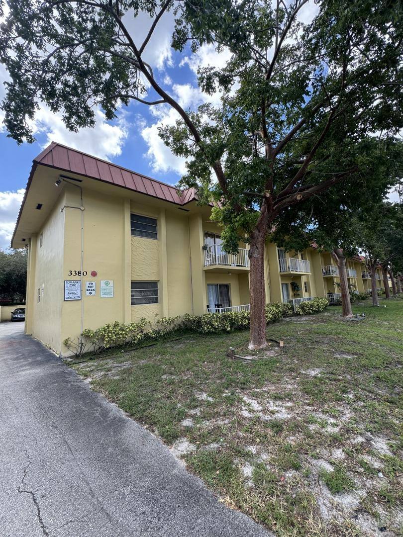 Apartment for rent at 3380-3400 NW 30 St, Fort Lauderdale, FL 33311
