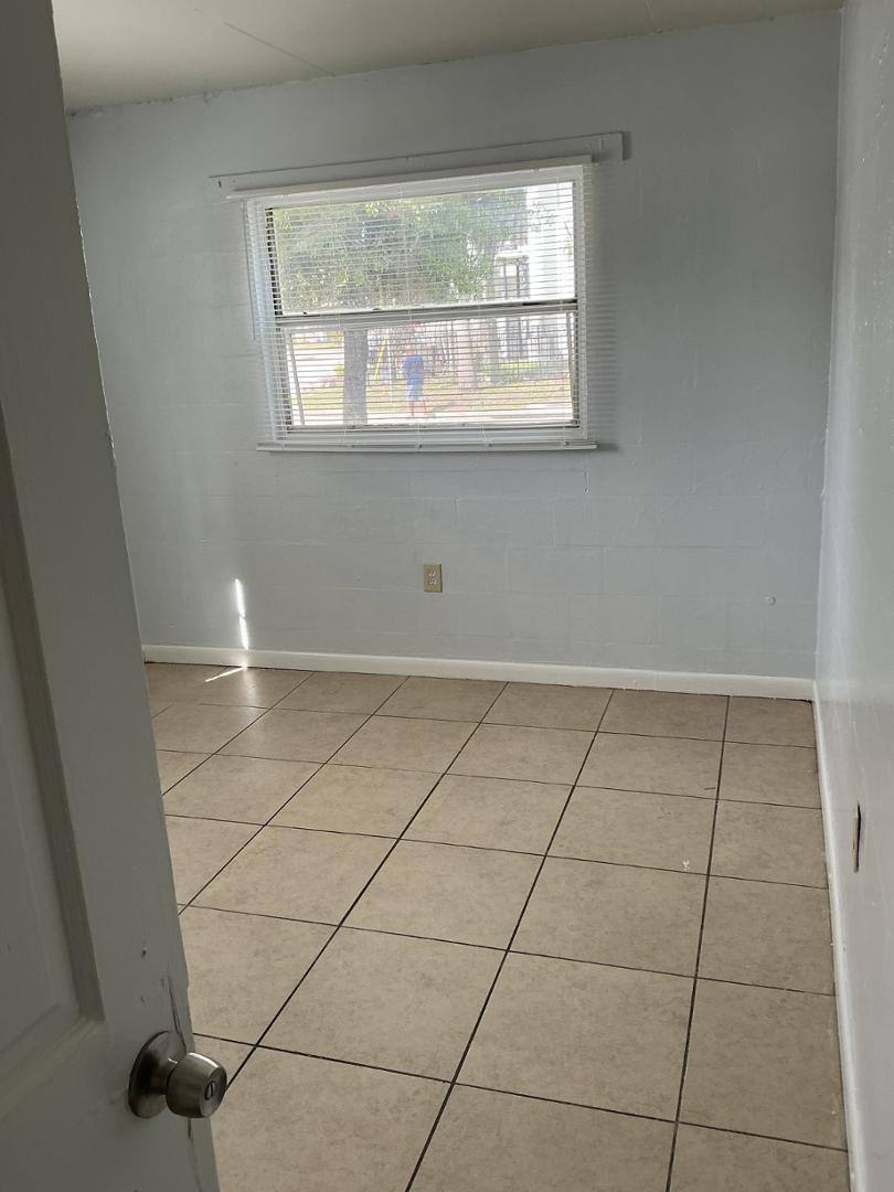 Apartment for rent at 621 W S St #1, Orlando, FL 32805