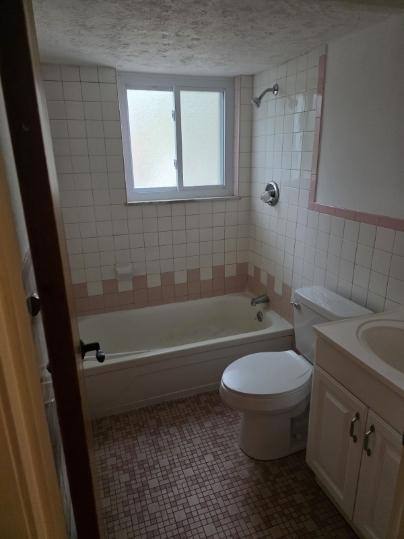 Apartment for rent at 111 Koehler Ave #2, Cincinnati, OH 45215