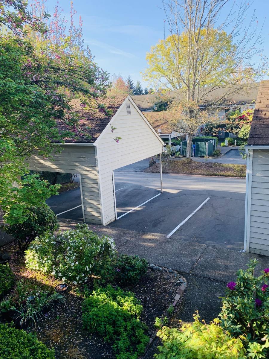Apartment for rent at River's Edge Towne Homes, 945 Lewis Ave #240, Eugene, OR 97402