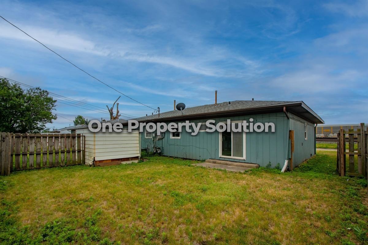House for rent at Morris Park, 1327 Logan St, Hammond, IN 46320