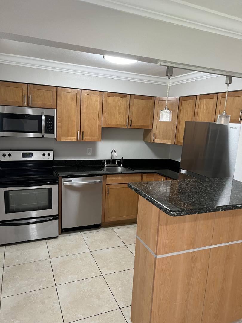 Apartment for rent at 1110 NE 16th Place #2, Fort Lauderdale, FL 33305