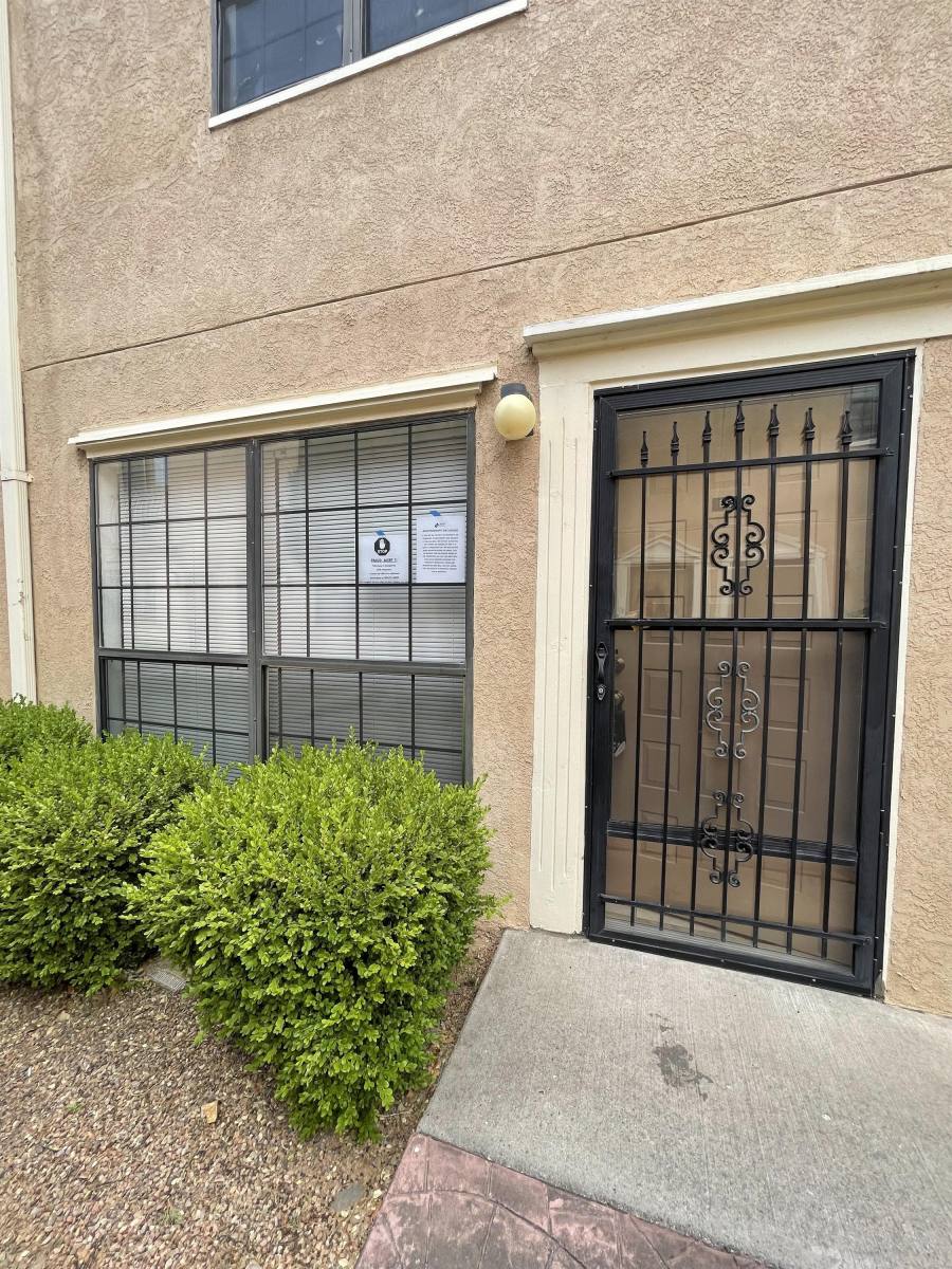 Townhouse for rent at Casa Ladera Condominiums, 6041 Sequoia Rd NW #1, Albuquerque, NM 87120