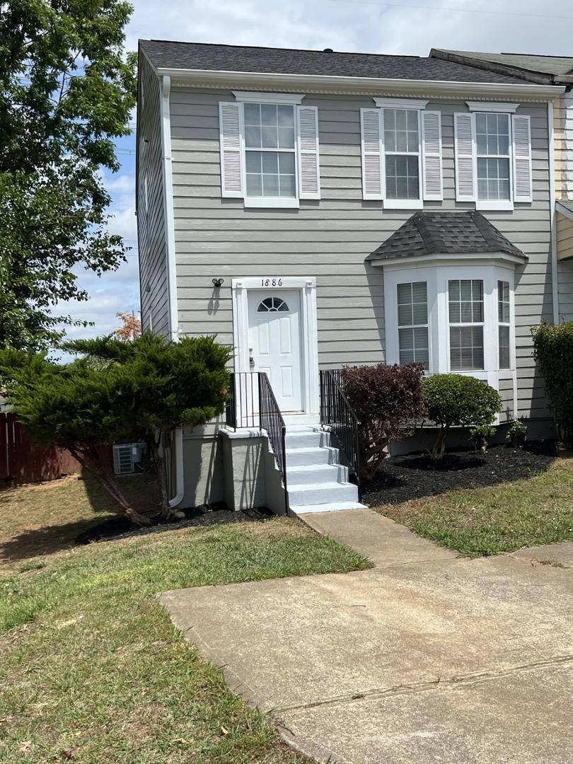 Townhouse for rent at Barrington Hills, 1886 Barrington Overlook #1, Marietta, GA 30066