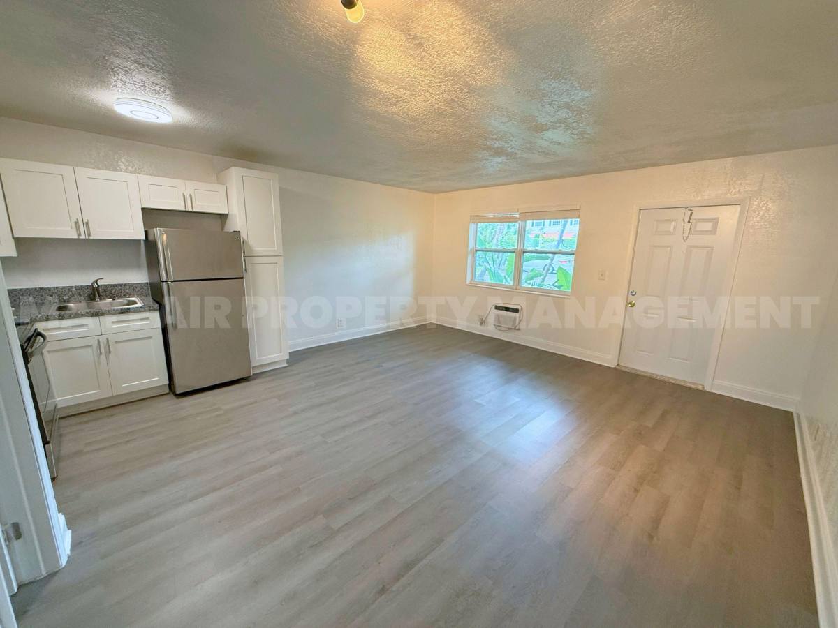 Apartment for rent at 240 SW 8th St #3, Pompano Beach, FL 33060