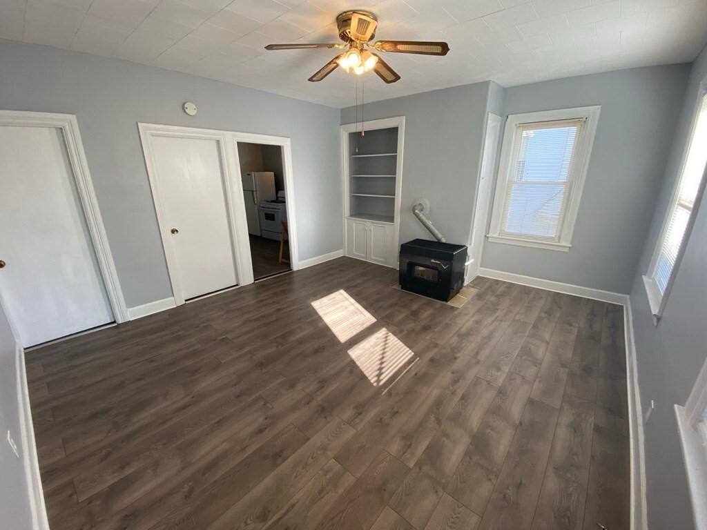 Apartment for rent at 502 Fourth St #2E, Fall River, MA 02721