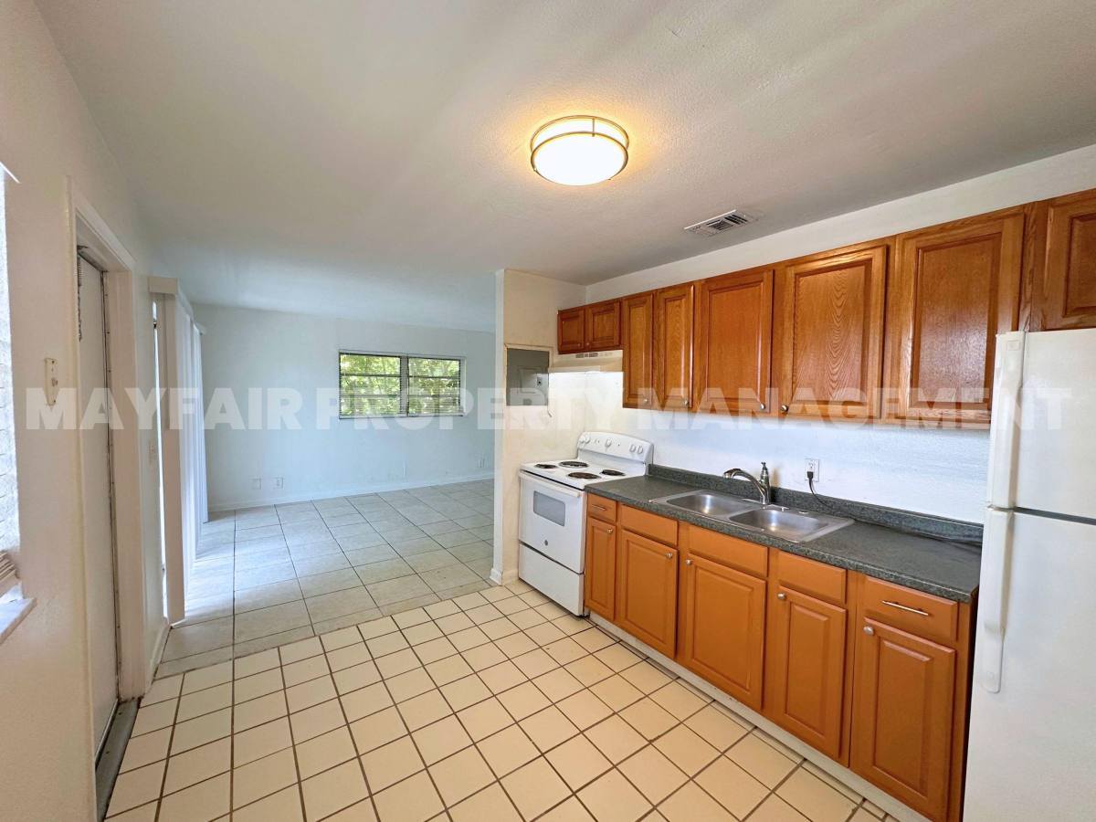 Apartment for rent at 519 W Kalmia Dr #6, West Palm Beach, FL 33403