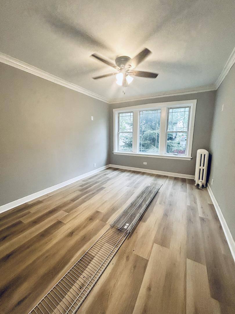 Apartment for rent at 5005 N Harding Ave, Chicago, IL 60625