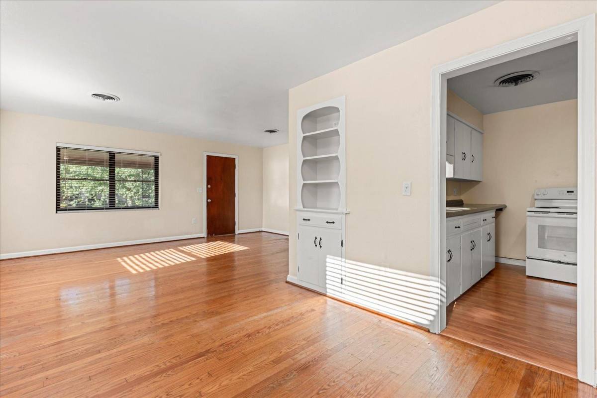 House for rent at Comstock Park, 1671 Dale Ave, Winter Park, FL 32789