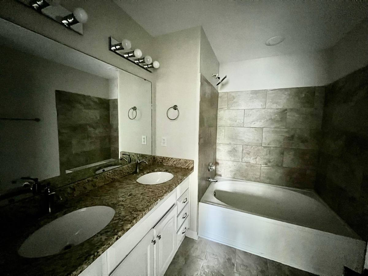 Townhouse for rent at Southgate Commons, 8433 Southgate Commons Dr #1, Charlotte, NC 28277