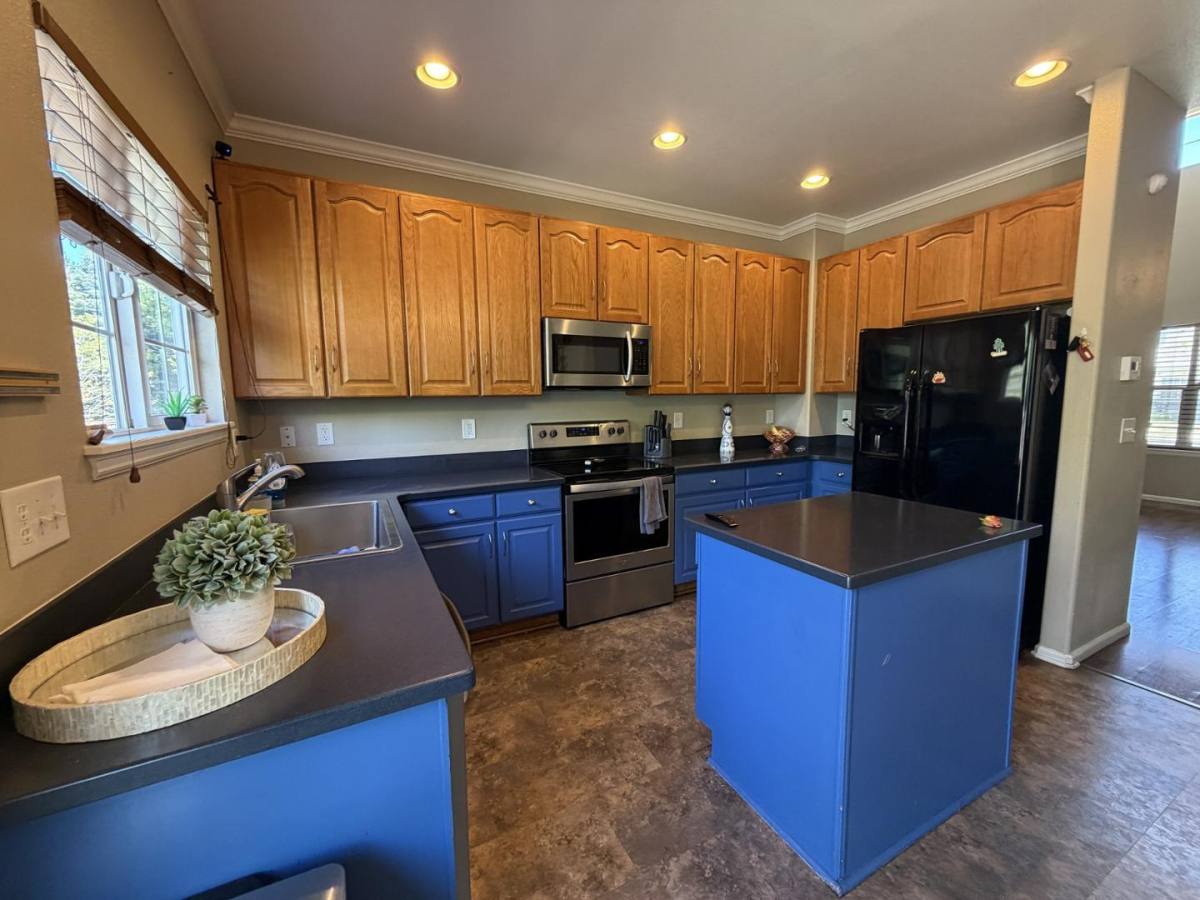 House for rent at 19591 E 39th Ave, Denver, CO 80249