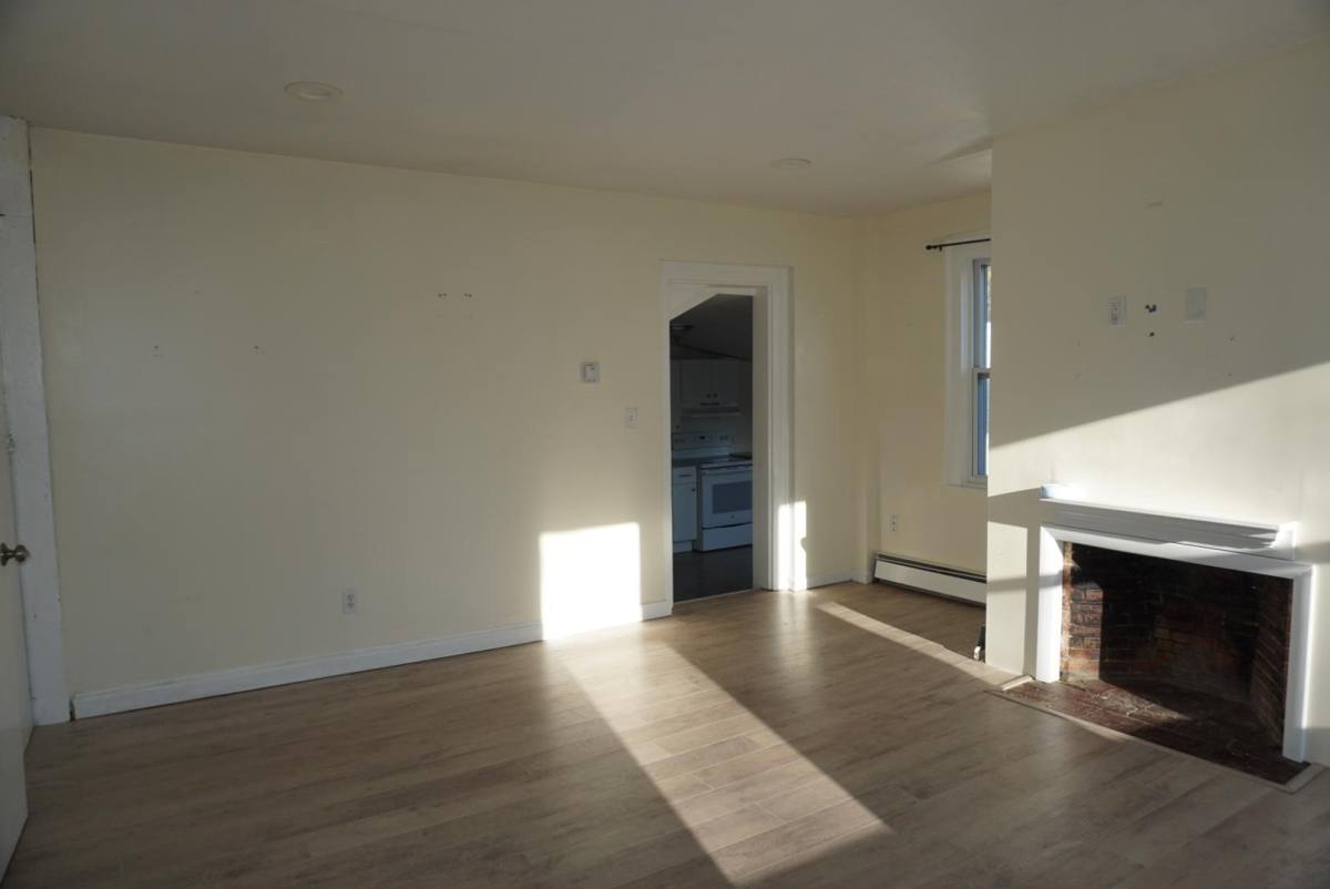 Apartment for rent at 21 Kingston Rd #D, Danville, NH 03819