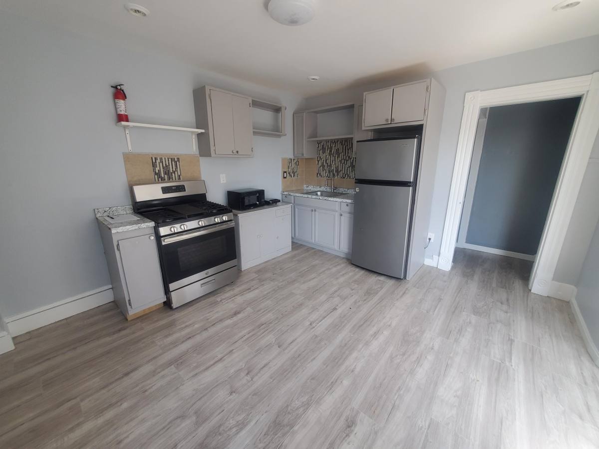 Apartment for rent at 608 N 10th St, Reading, PA 19604