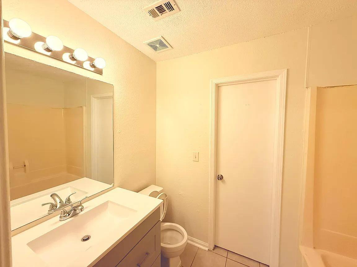 Townhouse for rent at Murell Estates, 3264 Sarah Lou Dr #1, Snellville, GA 30078