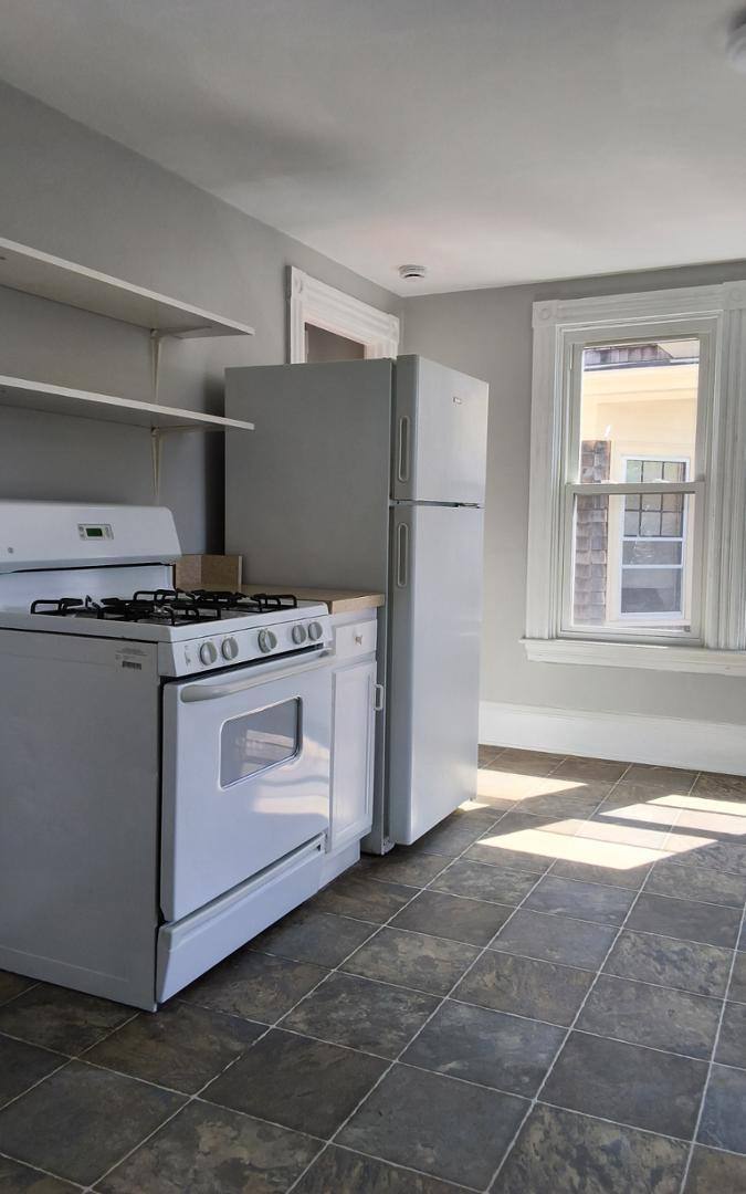 Apartment for rent at 92 Campbell St #92-2, New Bedford, MA 02740