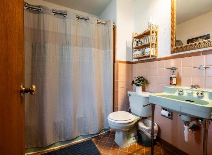 House for rent at 7110 Brentwood Rd, Oklahoma City, OK 73116