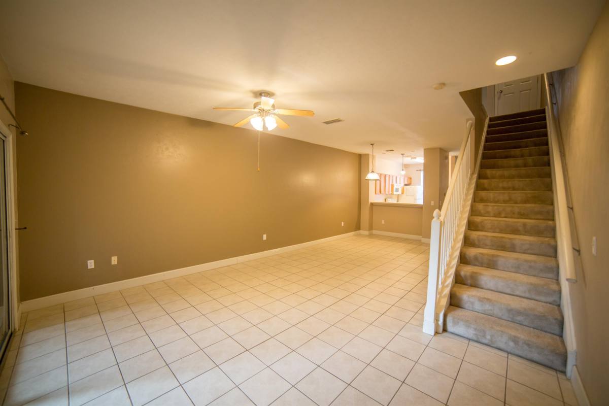 Townhouse for rent at Garland Condominiums, 943 NW 21st Ave #36, Gainesville, FL 32609