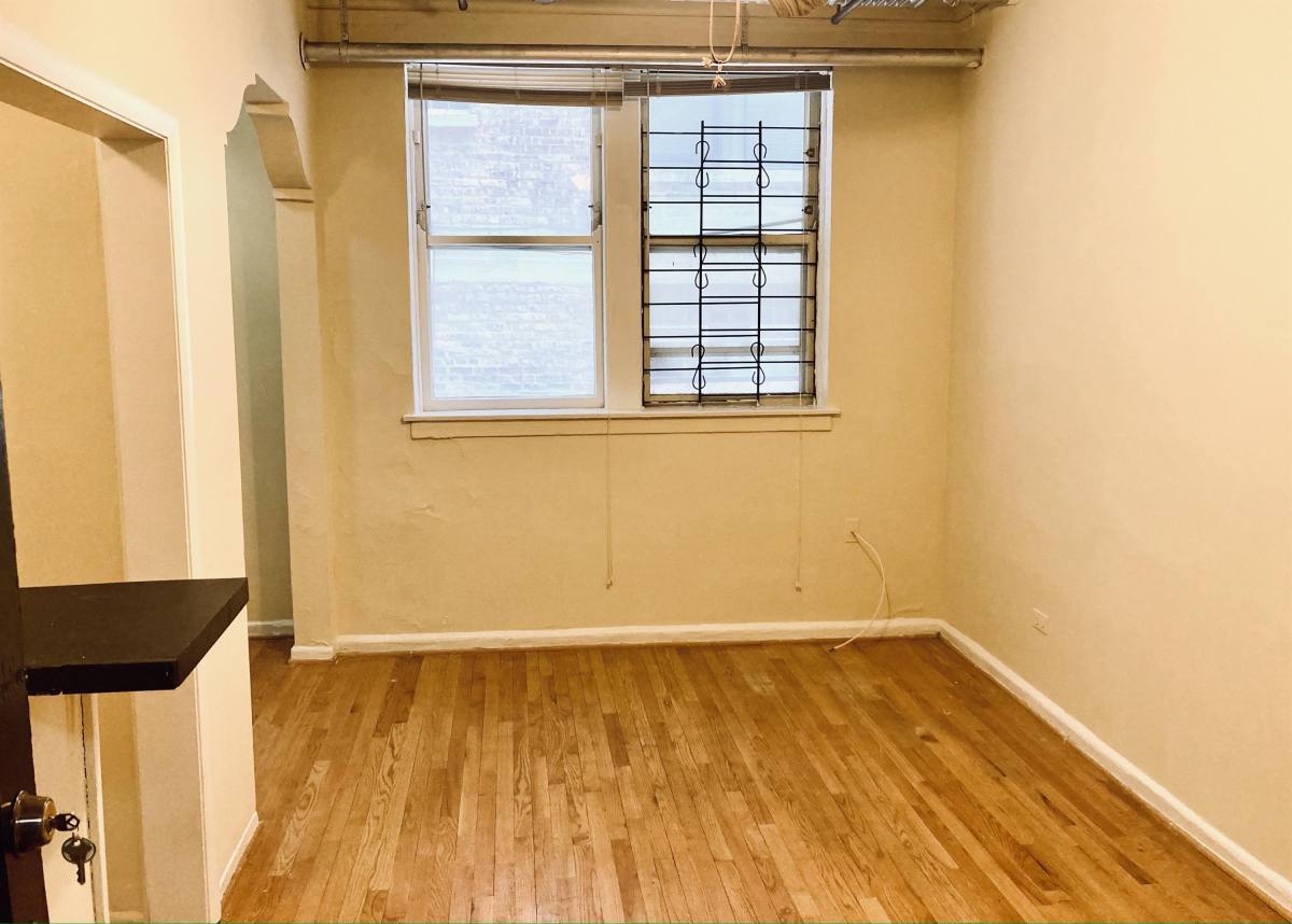 Apartment for rent at 633 W Deming Place #8A, Chicago, IL 60614