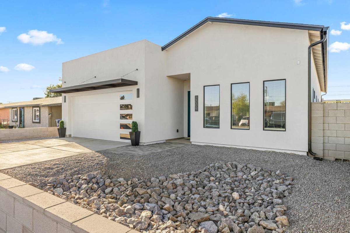House for rent at 2009 E Don Carlos Ave, Tempe, AZ 85281