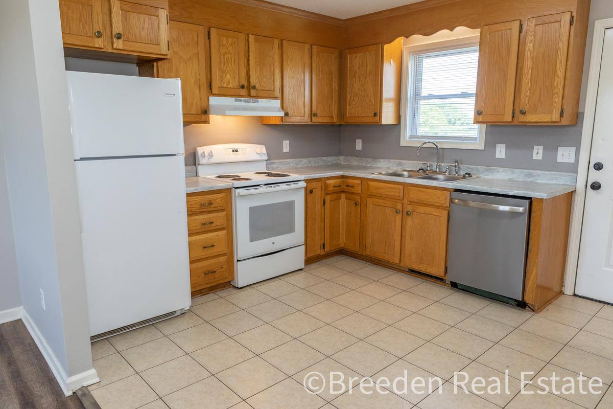 Apartment for rent at Dreamy Meadow, 3405 Dreamy Lane #8, Claremont, NC 28610