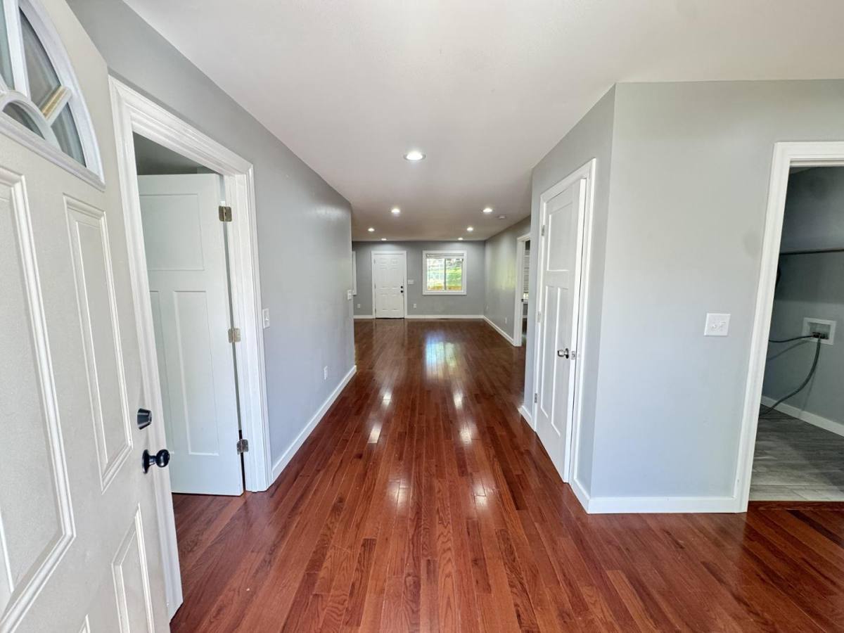 Apartment for rent at Chesterfield Estates, 48 Charterhouse Ave #1, Piedmont, SC 29673