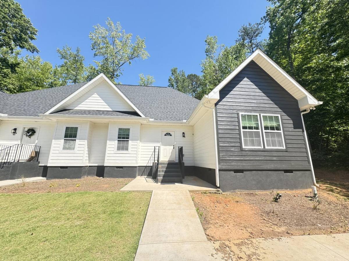 Apartment for rent at Chesterfield Estates, 48 Charterhouse Ave #1, Piedmont, SC 29673