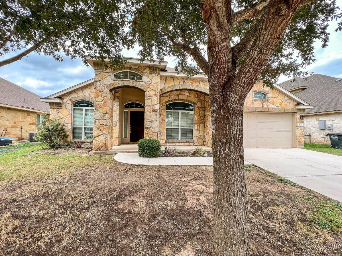 House for rent at Avery Park, 923 Avery Parkway #2, New Braunfels, TX 78130