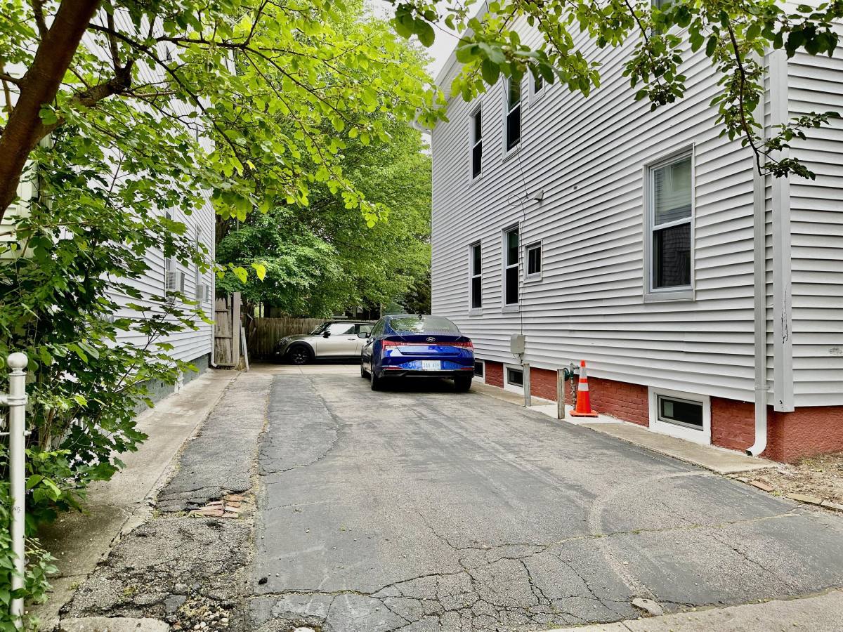 Apartment for rent at 92 Vernon St #1, Providence, RI 02903