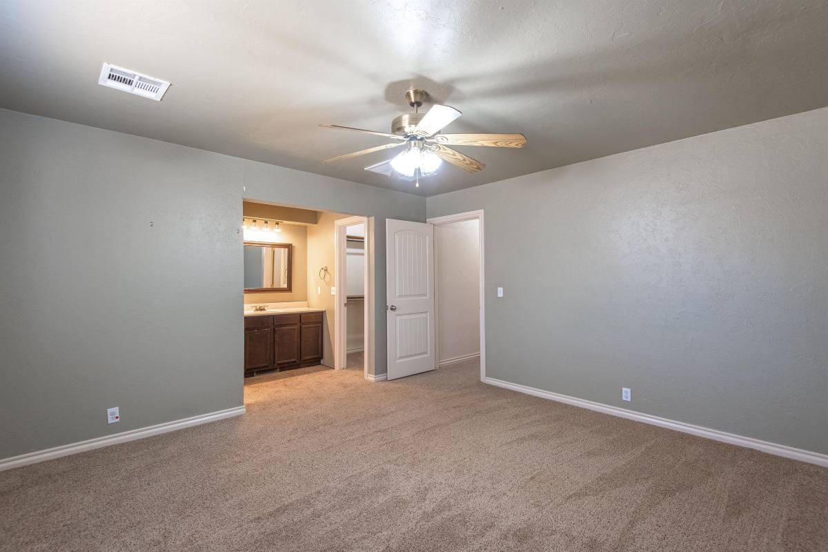 House for rent at Val Genes Kelly Park, 1321 Kelly Park Rd, Edmond, OK 73003