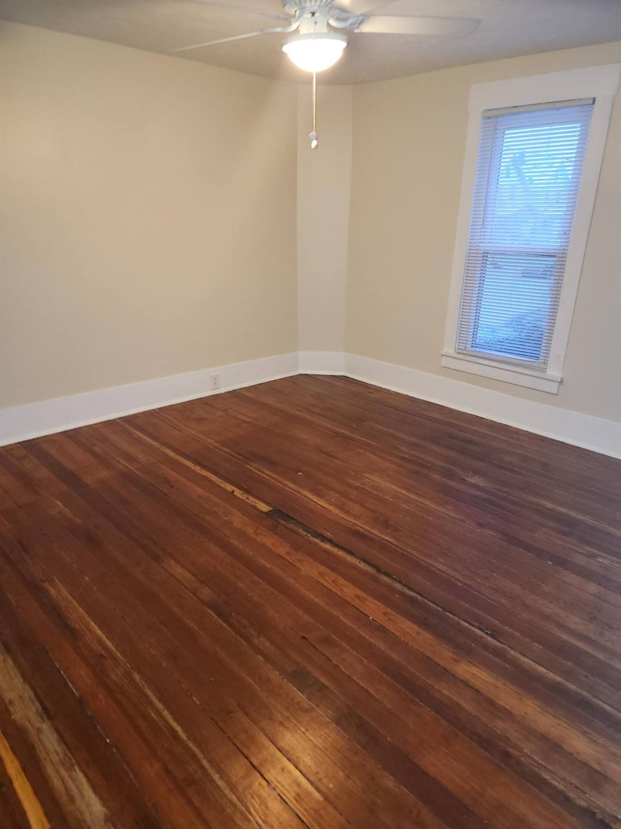 Townhouse for rent at 1710 15th St SW, Canton, OH 44706