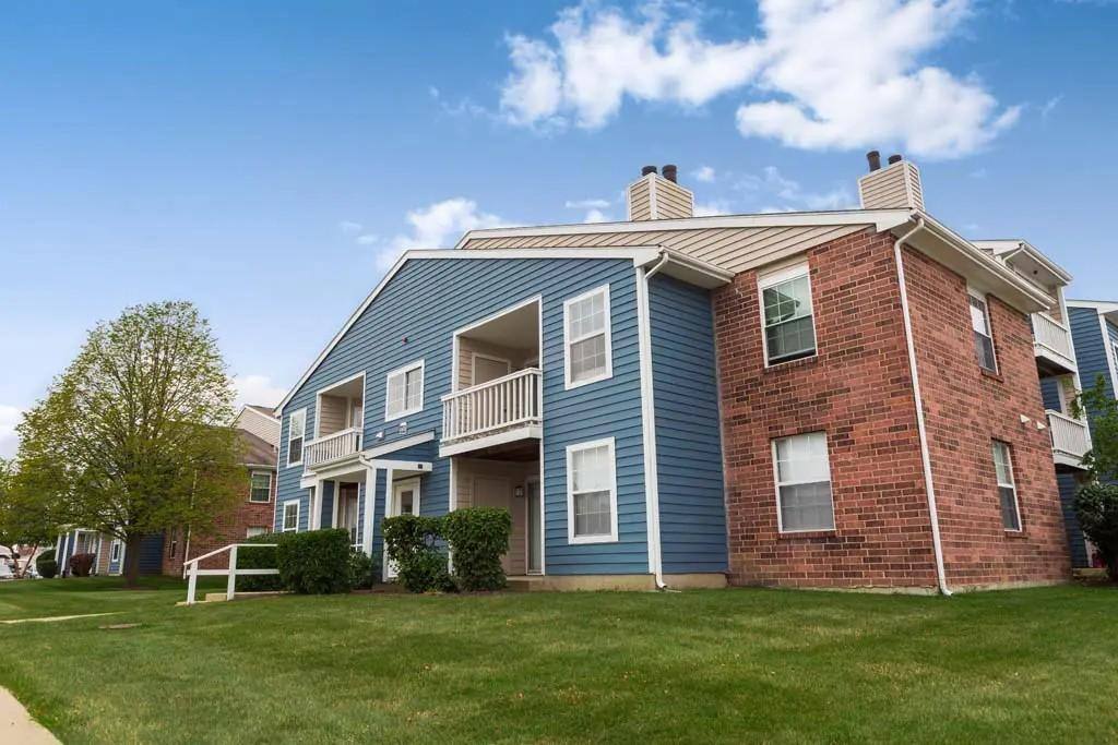 Apartment for rent at 4317 Chesapeake Dr #3C, Aurora, IL 60504