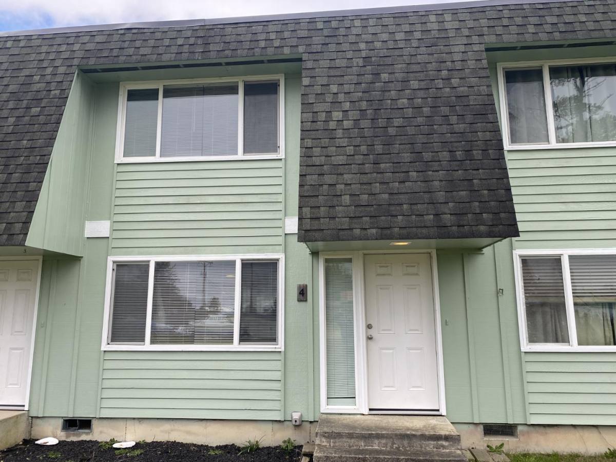Townhouse for rent at 210 W Pacific Ave #4, Westport, WA 98595