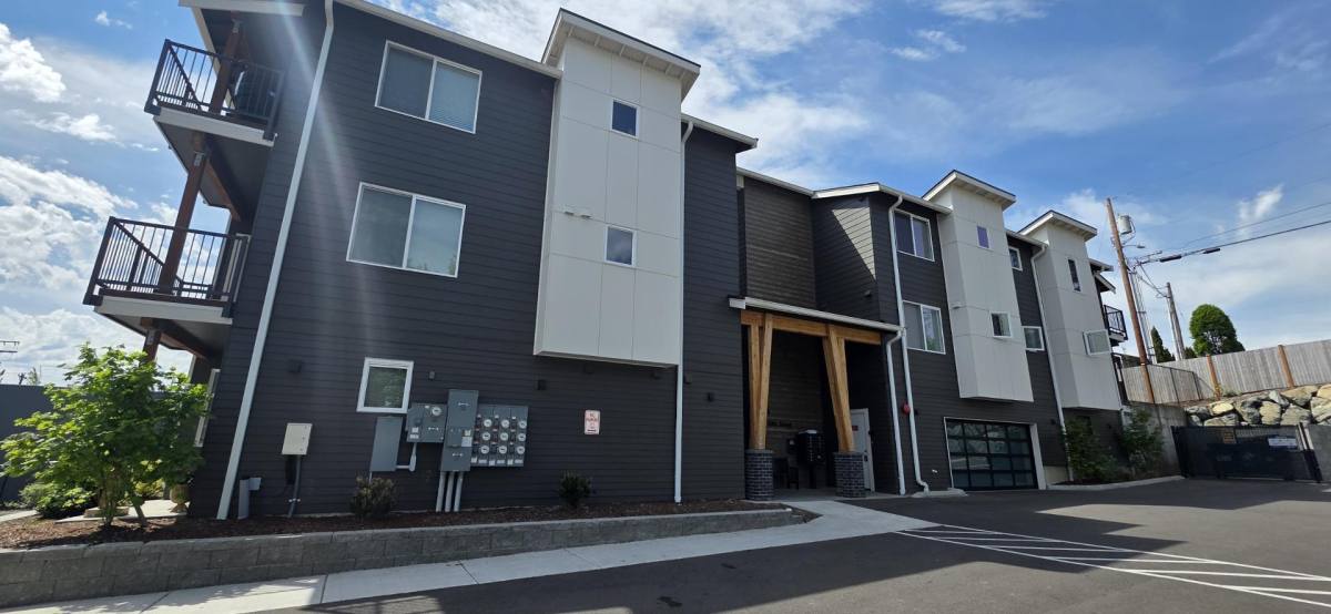 Apartment for rent at 1209 10th St #A203, Snohomish, WA 98290
