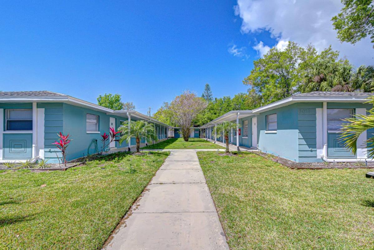 Apartment for rent at 3017 49th St S #9, Saint Petersburg, FL 33707