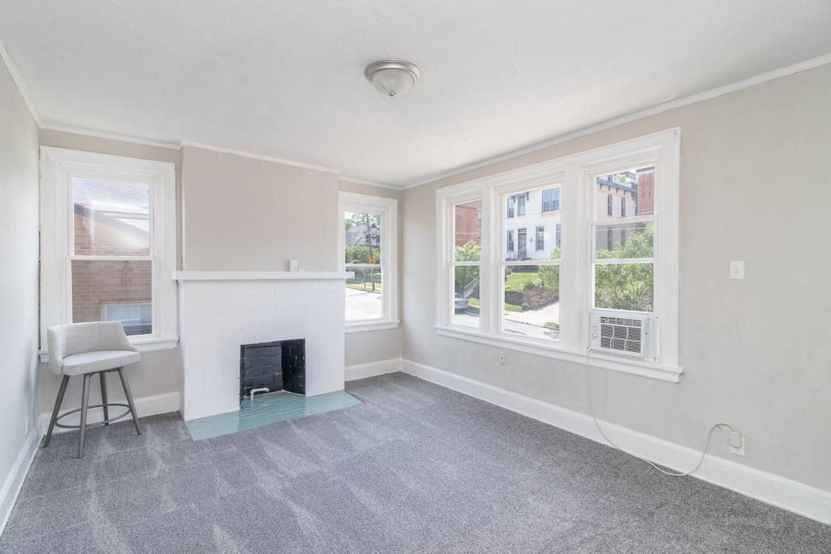 Apartment for rent at 926 Mount Hope Ave #2, Cincinnati, OH 45204