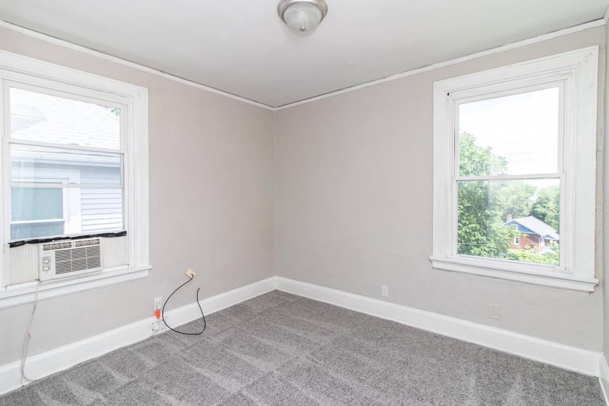 Apartment for rent at 926 Mount Hope Ave #2, Cincinnati, OH 45204