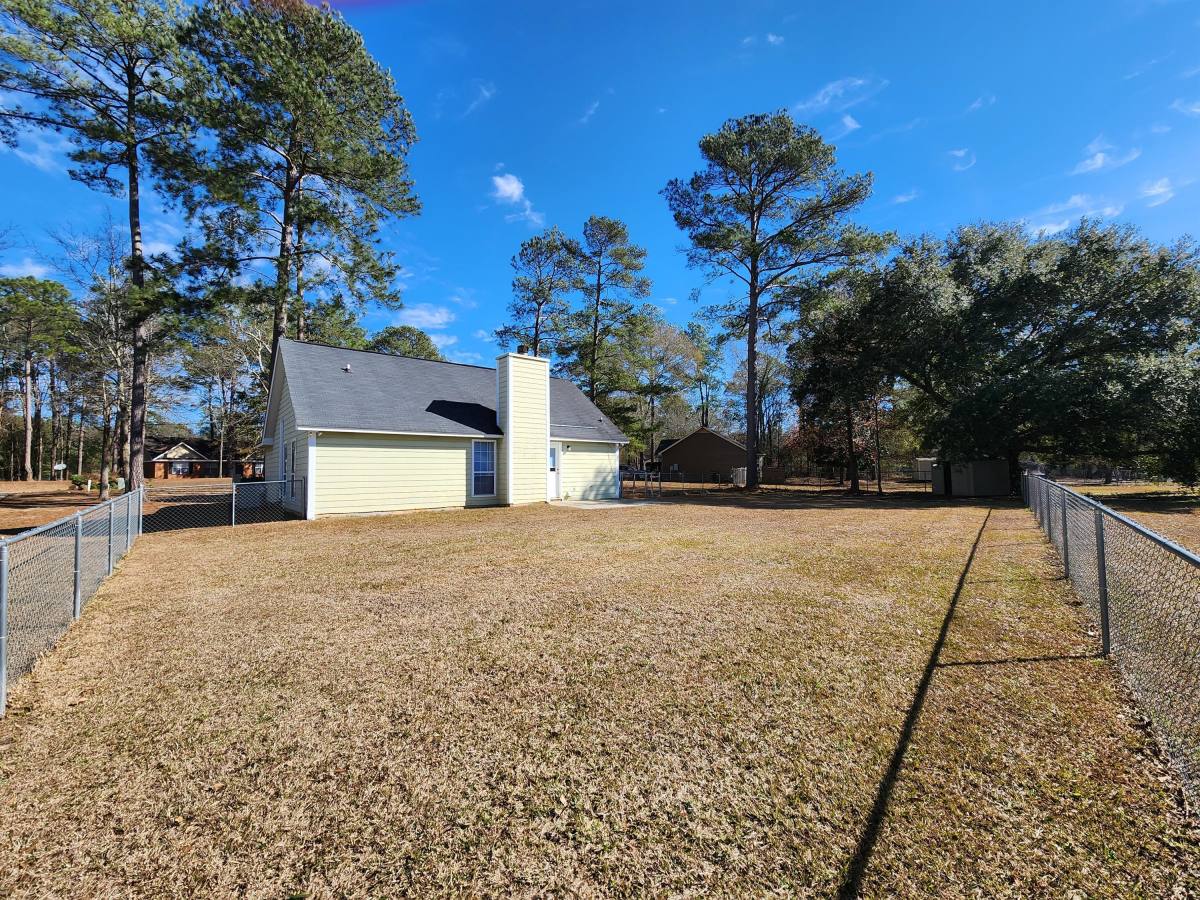 House for rent at 154 Nacoochee Dr, Leesburg, GA 31763