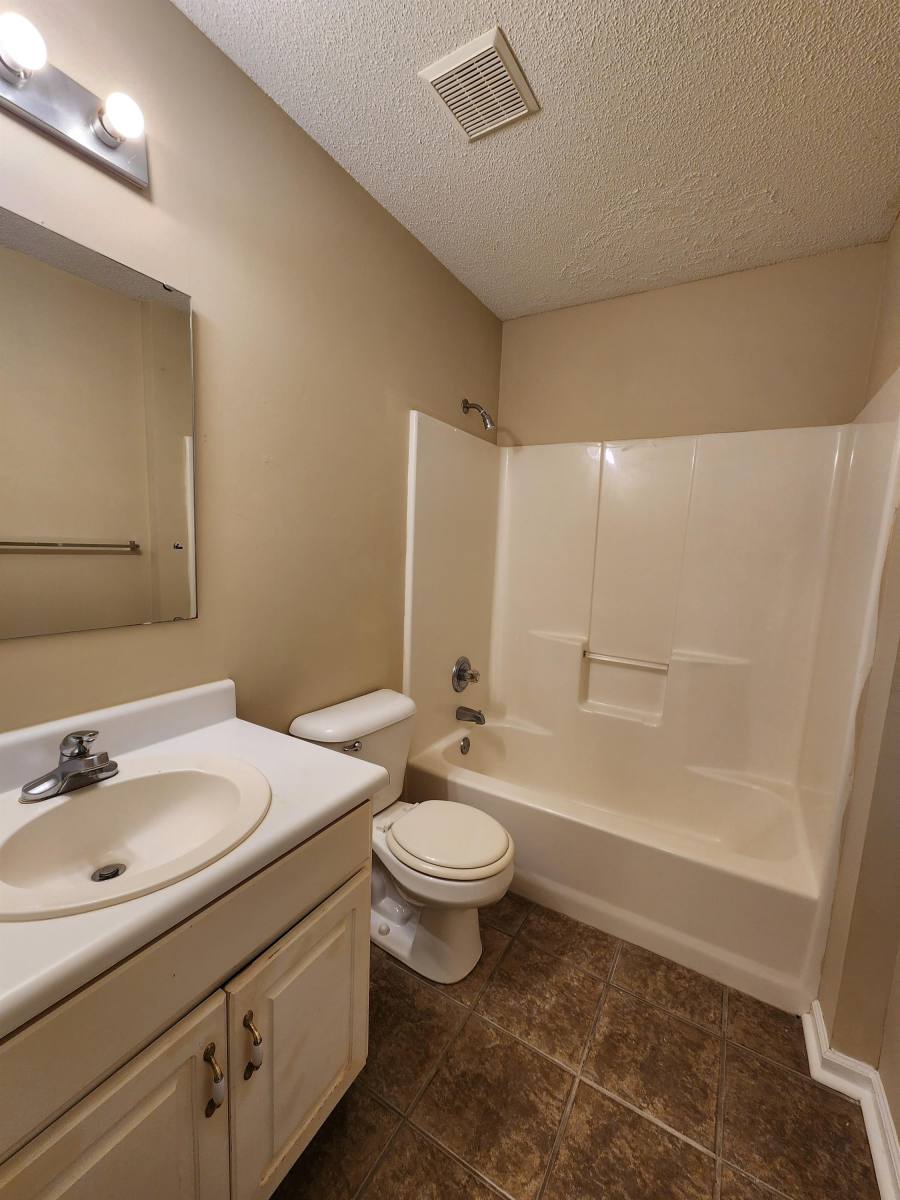 House for rent at 154 Nacoochee Dr, Leesburg, GA 31763