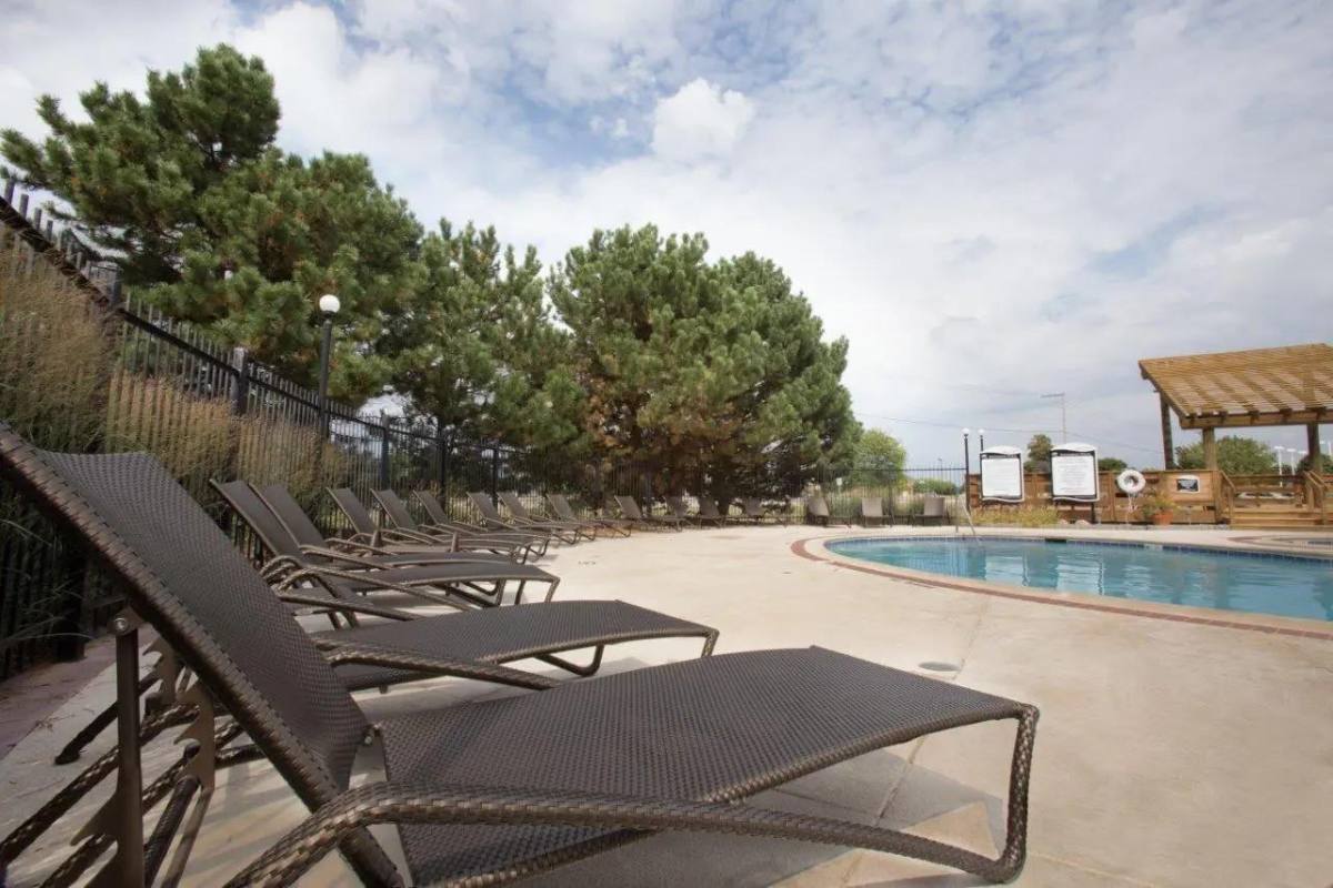 Apartment for rent at 4319 Chesapeake Dr #1C, Aurora, IL 60504