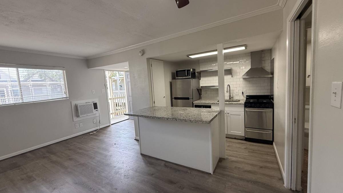 House for rent at 2006 Sul Ross St, Houston, TX 77098