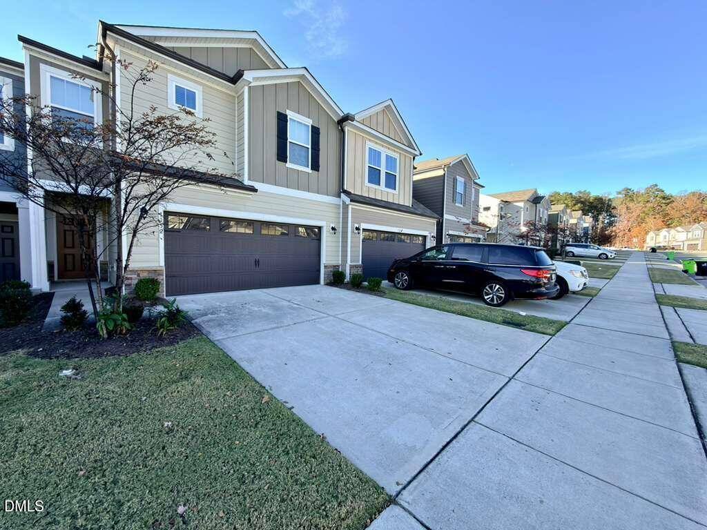 Townhouse for rent at 1152 Chestnut Bluff Run, Apex, NC 27502
