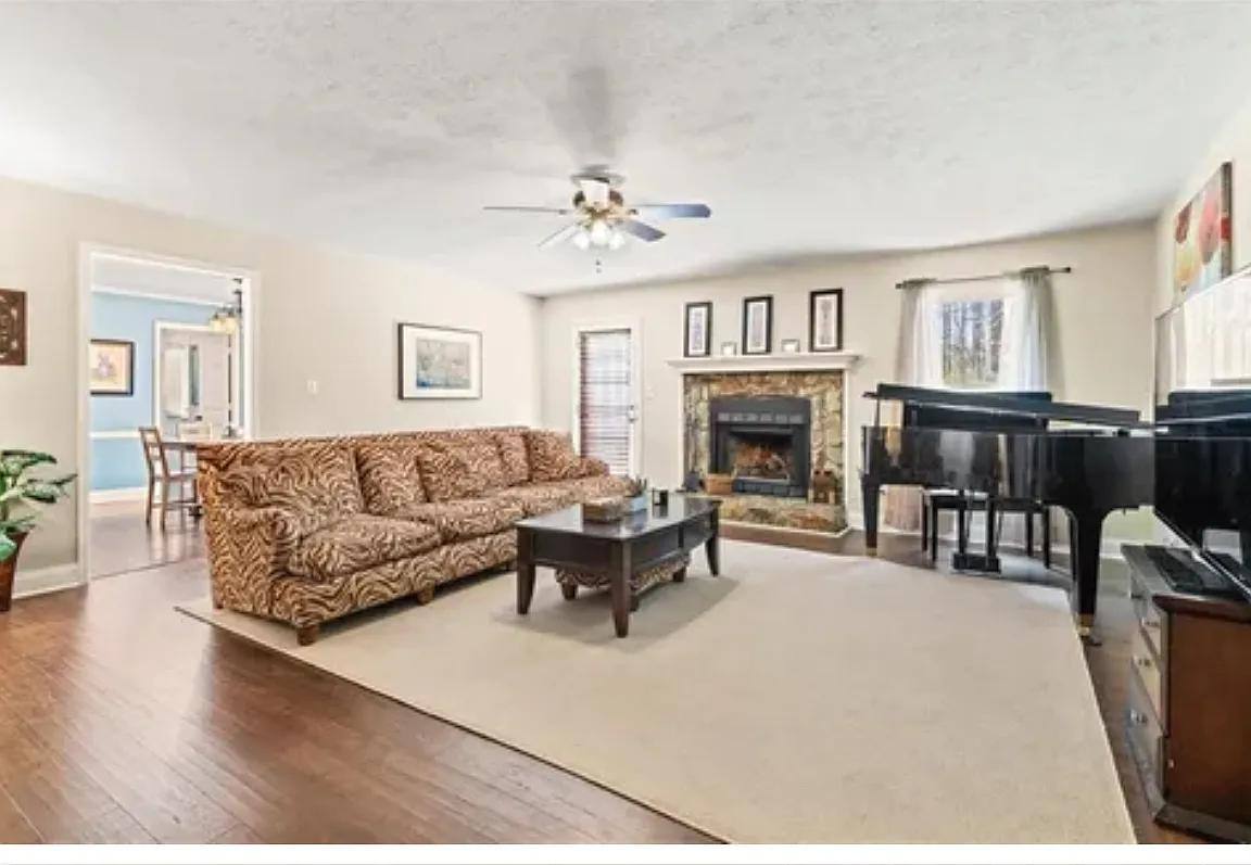 House for rent at Hunting South, 280 Stoneridge Way, Fayetteville, GA 30215