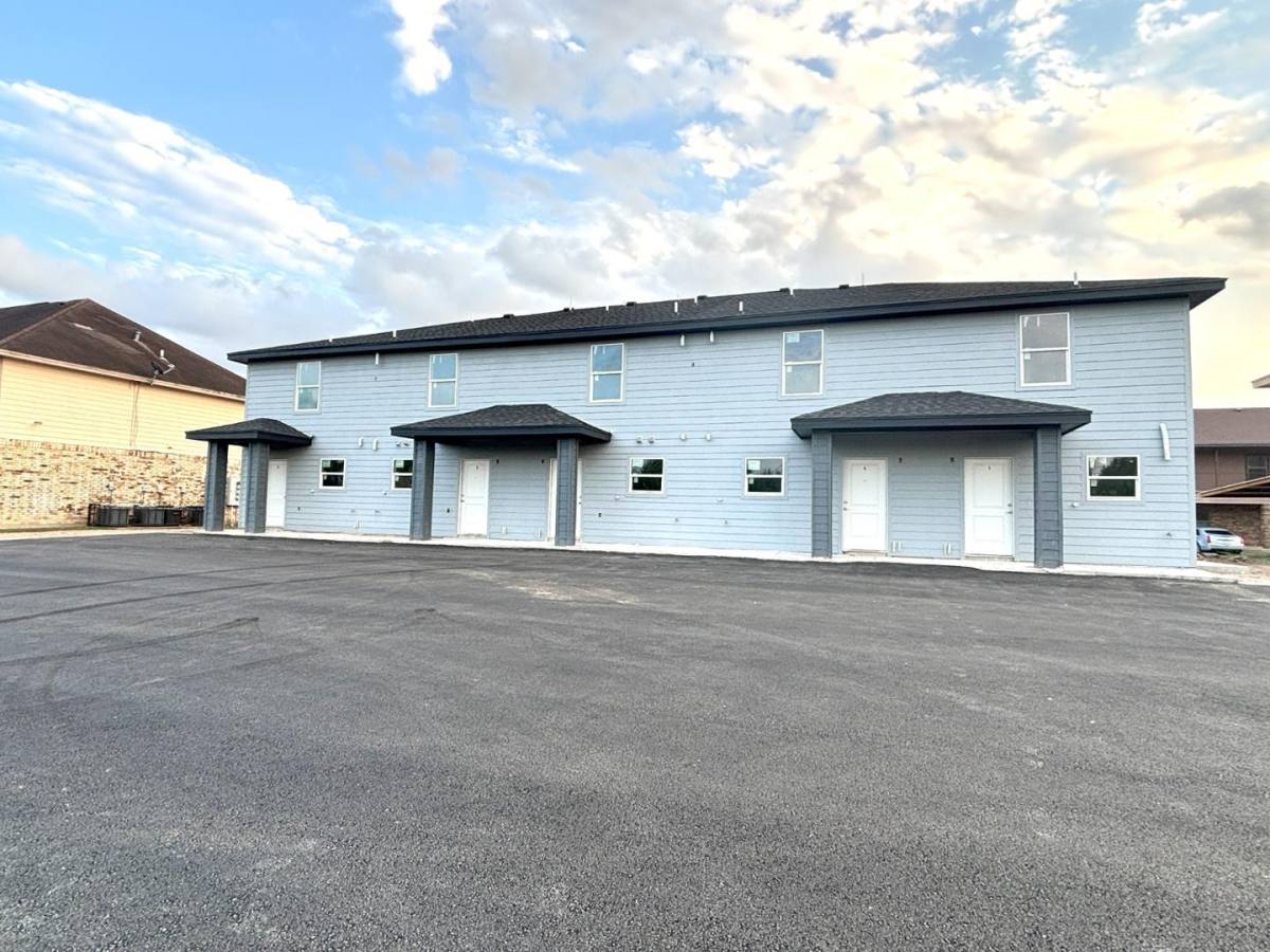 Apartment for rent at Taurus Estates, 2010 Graham Ave, Mission, TX 78573