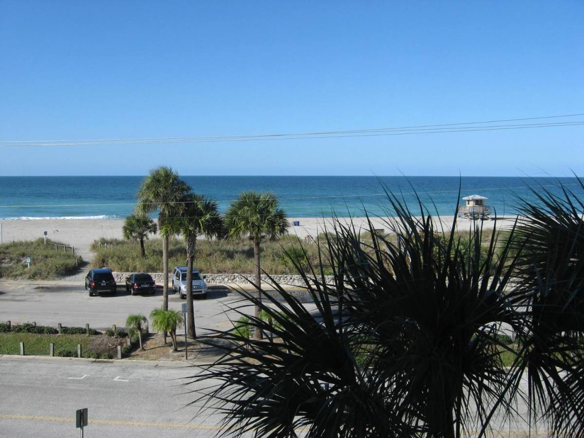 Condo for rent at Golden Strand, 109 The Esplanade #303, Venice, FL 34285