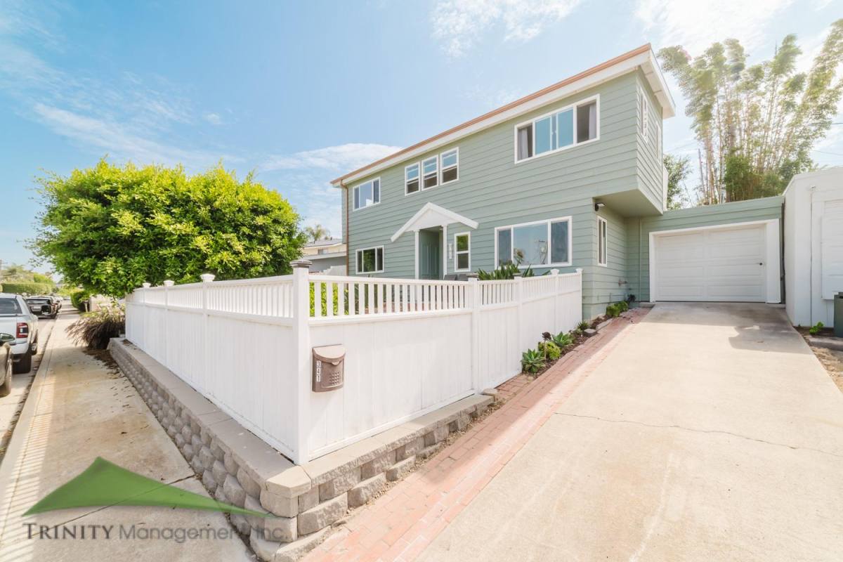 House for rent at 341 N Sierra Ave, Solana Beach, CA 92075