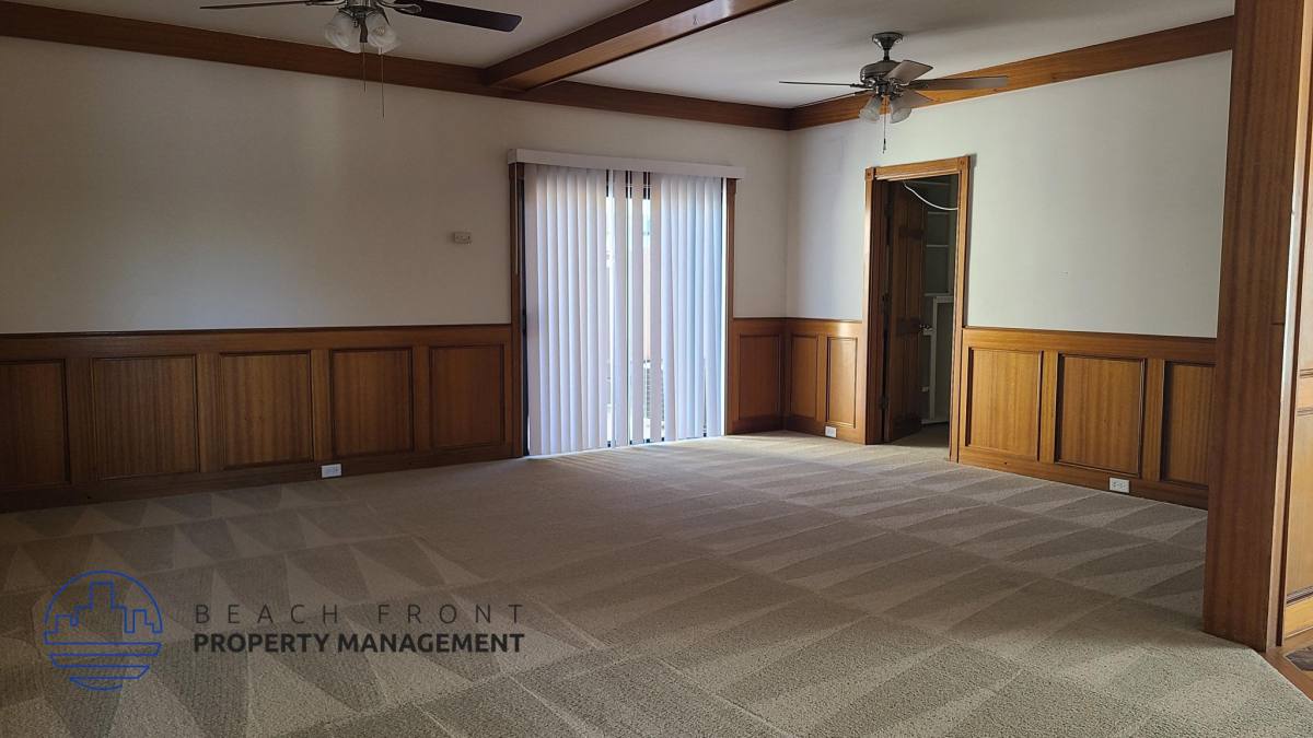 Apartment for rent at 11500 215th Street, 11500 E 215th St, Lakewood, CA 90715