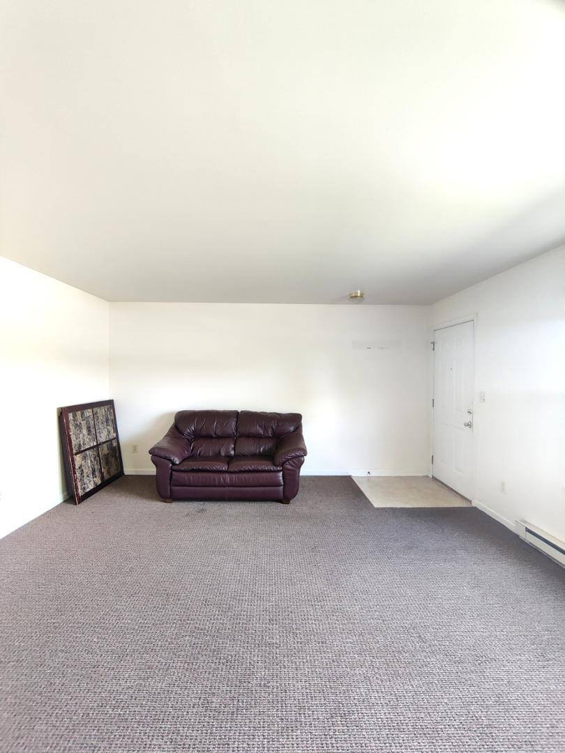 Apartment for rent at 1019 E Union St, Earlville, IL 60518