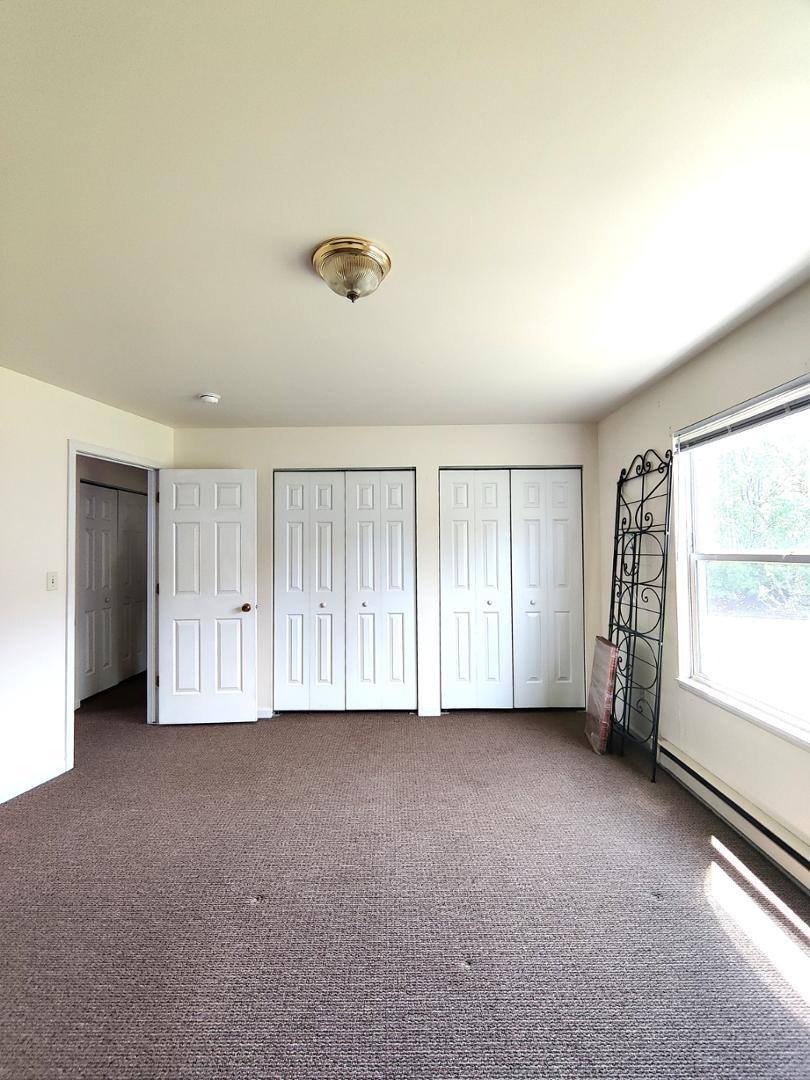 Apartment for rent at 1019 E Union St, Earlville, IL 60518