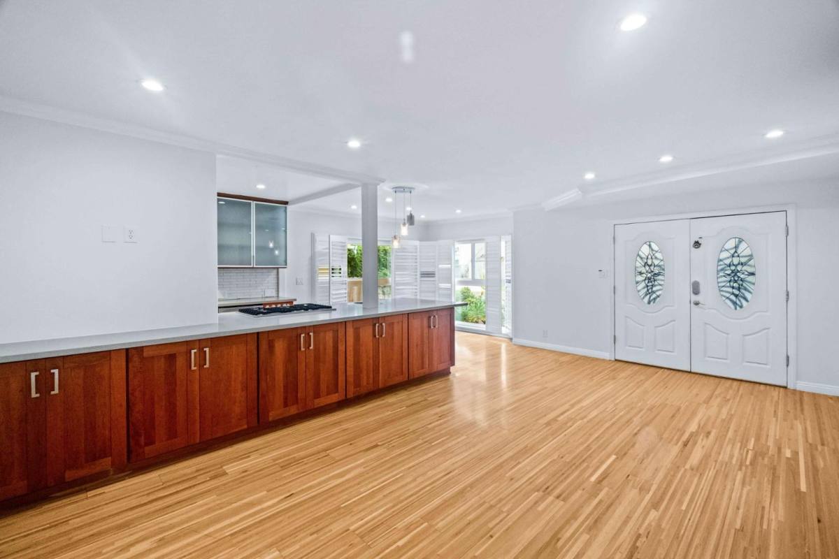 Apartment for rent at 332 South Rexford Drive, 332 Rexford Dr #1, Beverly Hills, CA 90212